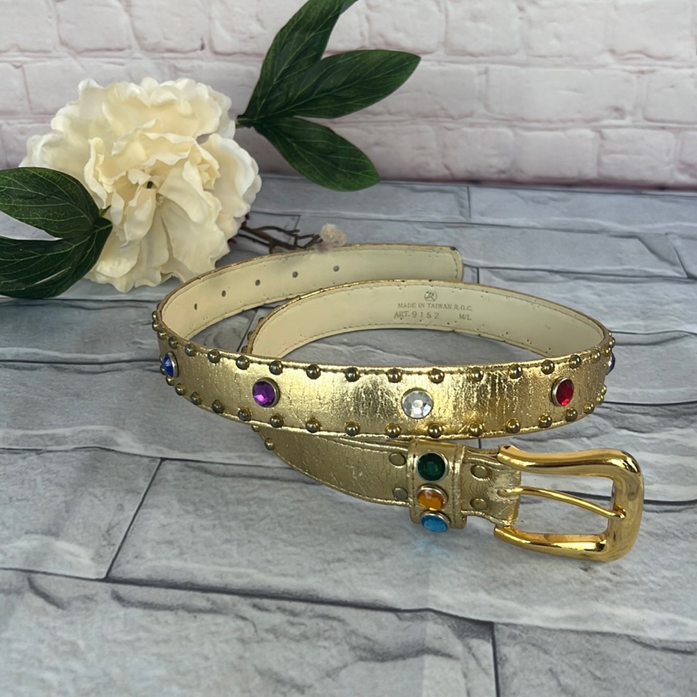 80’s bejeweled gold tone belt size small
